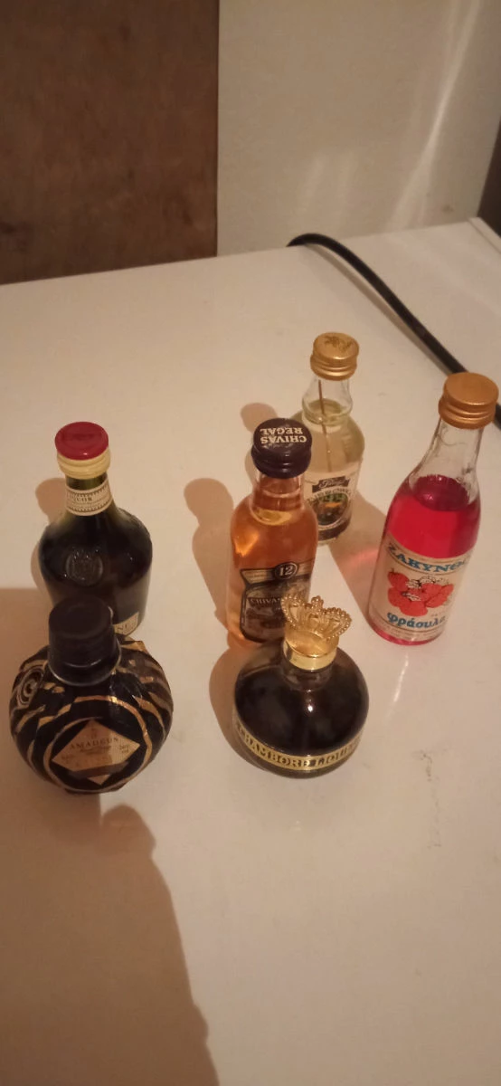 Vendora 8 μινιατούρες μπουκάλια ποτου 9 Vendora 8 μινιατούρες μπουκάλια ποτου - Image 7