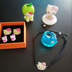 Vendora Hello Kitty - Φιγούρες, σκουλαρίκια, βραχιόλι και παιδικό δαχτυλίδι