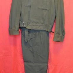 Vendora Πλήρης στολή 8β (χιτώνιο-παντελόνι) του Στρατού Ξηράς (70 ευρώ).