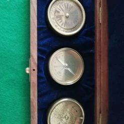 Vendora Πυξίδα σε εξαιρετική κατάσταση εν πλήρη λειτουργία By Artmoda -vendora shop 2d4ef218ed6ee0ed57e6caa794bffbbaa53ccf82 xl