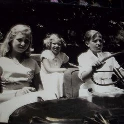 Vendora Φωτογραφίες της Βασιλικής Οικογένειας της Ελλάδος -vendora shop 38a9ea69a332d88d8248f7d311a82edf6026f299 xl