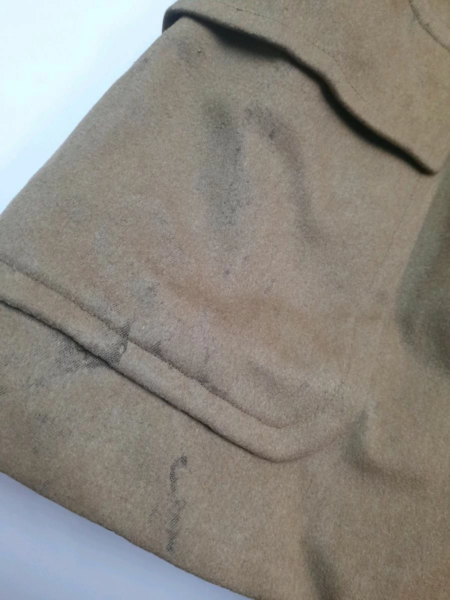 Vendora Αμερικανική χλαινη,αρχές δεκαετίας του 50,φορεμενη από Έλληνα αξιωματικο,με ελληνικά διακριτικά. Με κάποιες φθορές. 9 Vendora Αμερικανική χλαινη,αρχές δεκαετίας του 50,φορεμενη από Έλληνα αξιωματικο,με ελληνικά διακριτικά. Με κάποιες φθορές. - Image 7