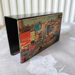 Vendora Σπιρτόκουτα μεγάλα (2), και μεταλλική θήκη West Park Of London. Made Of Aluminium. Διαστάσεις: THREE STARS 12x6,7x3,4 εκ, ΠΡΟΜΗΘΕΥΣ: 12x7,0x2,9 εκ Θήκη αλουμινίου: 12x7x3,7 -vendora shop 45abf9ff8a376e5ab96908531c4b100ccabb33d4 xl