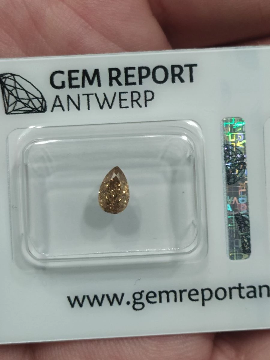 Vendora πωλειτε απο συλλεκτη πολυτιμων ορυκτων λιθων μοναδικο σπανιότατο αστραφτερο διαμάντι 0,53 Ct σε σχημα Pear Vs1 Clarity χρωματος Fancy Greenish Orange 7 Vendora πωλειτε απο συλλεκτη πολυτιμων ορυκτων λιθων μοναδικο σπανιότατο αστραφτερο διαμάντι 0,53 Ct σε σχημα Pear Vs1 Clarity χρωματος Fancy Greenish Orange - Image 5