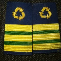 Vendora βαθμός παρασημα χρυσό Κεντιτα.. λογικές προσφορες περιμενω φίλη μ -vendora shop 4ba00938cd275f961bb0f72703c0cb80fa22ea4f xl