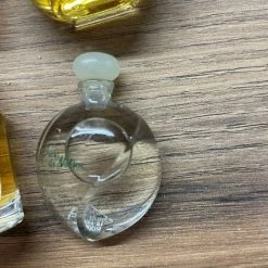 Vendora μινιατούρες αρώματα αυθεντικά . συλλεκτικά . μόνο το ενα χρησιμοποιημένο . -vendora shop 5f55c38f3f7dae740c0f88d2edc63d28362d8024 xl