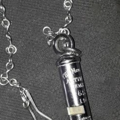 Vendora Αυθεντική σφυρίχτρα Αστυνομίας Πόλεων του 1957 πλήρης με την αλυσίδα της. -vendora shop 62ec711736aff6afee40ce97a77357f01ddb9ae3 xl