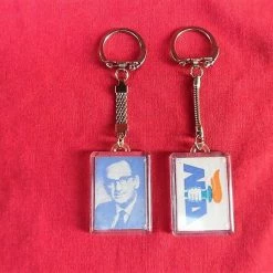 Vendora Αναμνηστικό μπρελόκ ΝΔ της δεκαετίας του '80.