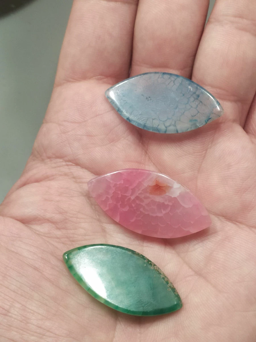 Vendora πωλείτε από συλλέκτη ορυκτών πολύτιμων λίθων, 3 φανταστικοί αχάτες οβάλ, 4χ2 Cm.σε μπλε πράσινο κ ροζ χρωμα 4 Vendora πωλείτε από συλλέκτη ορυκτών πολύτιμων λίθων, 3 φανταστικοί αχάτες οβάλ, 4χ2 Cm.σε μπλε πράσινο κ ροζ χρωμα - Image 2