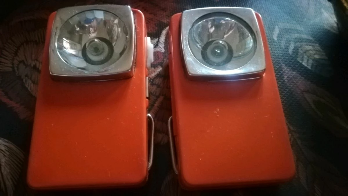 Vendora Φακός παλαιός! Στρατιωτικός, τετράγωνος, πλακέ! ΣΕΤ! 3 Vendora Φακός παλαιός! Στρατιωτικός, τετράγωνος, πλακέ! ΣΕΤ!