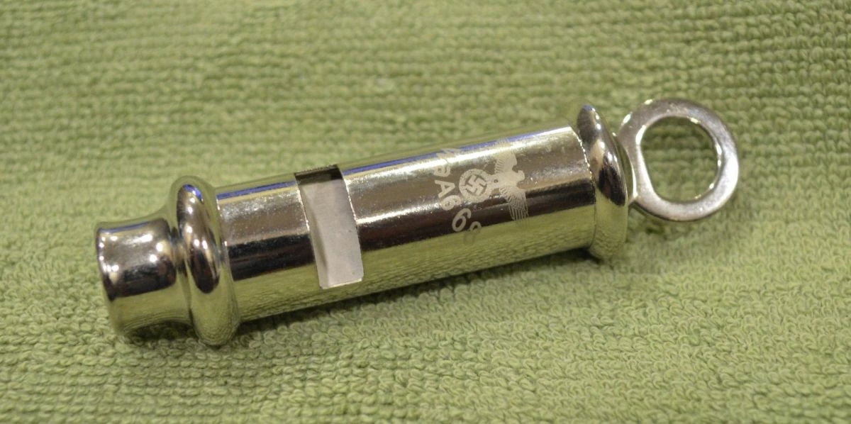 Vendora Γερμανική σφυρίχτρα του Β΄ΠΠ.(70 ευρώ) 8 Vendora Γερμανική σφυρίχτρα του Β΄ΠΠ.(70 ευρώ) - Image 6