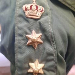 Vendora Αμερικανική καμπαρντίνα,του 1950,φορεμενη από Έλληνα αξιωματικό,με ελληνικά διακριτικά.Σε άριστη κατάσταση. -vendora shop 85fa94673af798f1887a224198f308e000a20bb7 xl