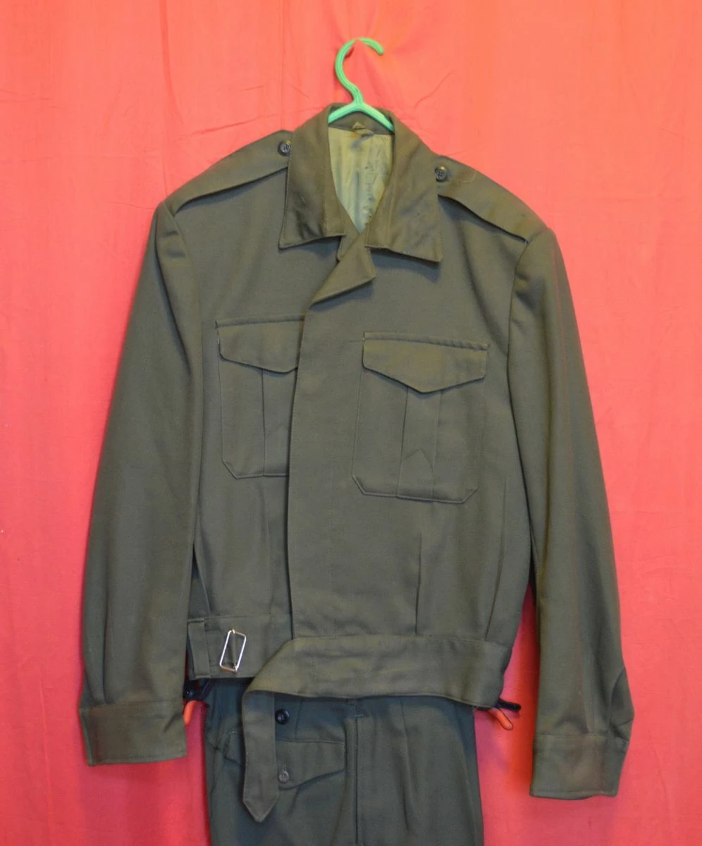 Vendora Πλήρης στολή 8β (χιτώνιο-παντελόνι) του Στρατού Ξηράς (70 ευρώ). 5 Vendora Πλήρης στολή 8β (χιτώνιο-παντελόνι) του Στρατού Ξηράς (70 ευρώ). - Image 3