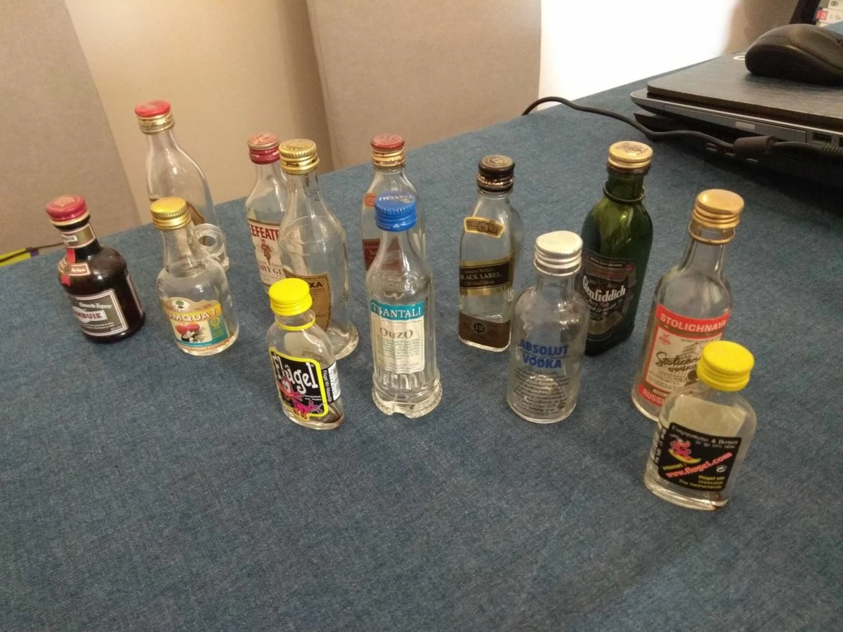 Vendora ΜΟΝΑΔΙΚΗ ΣΥΛΛΟΓΗ ΜΕ 62 ΣΦΗΝΟΠΟΤΗΡΑ, 13 ΜΠΟΥΚΑΛΙΑ ΜΙΝΙΑΤΟΥΡΕΣ & 5 ΚΟΥΤΙΑ ΠΟΤΩΝ 7 Vendora ΜΟΝΑΔΙΚΗ ΣΥΛΛΟΓΗ ΜΕ 62 ΣΦΗΝΟΠΟΤΗΡΑ, 13 ΜΠΟΥΚΑΛΙΑ ΜΙΝΙΑΤΟΥΡΕΣ & 5 ΚΟΥΤΙΑ ΠΟΤΩΝ - Image 5