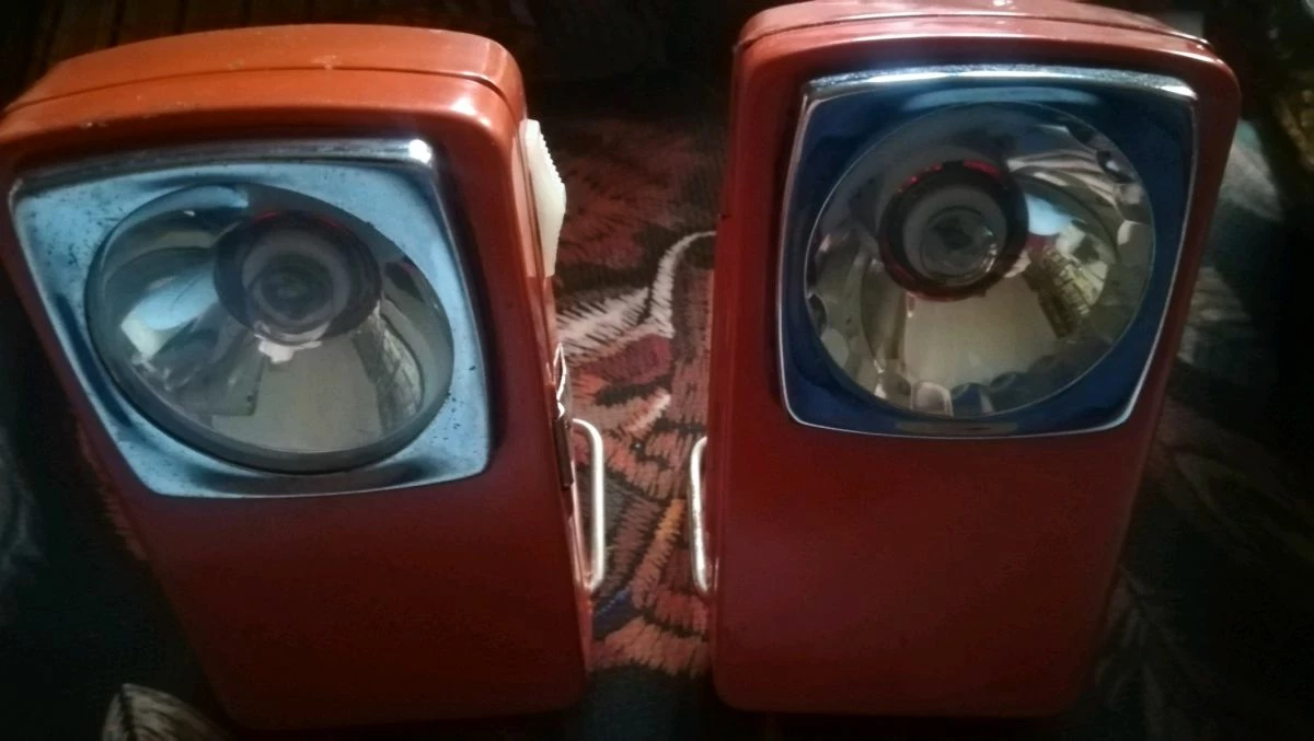 Vendora Φακός παλαιός! Στρατιωτικός, τετράγωνος, πλακέ! ΣΕΤ! 4 Vendora Φακός παλαιός! Στρατιωτικός, τετράγωνος, πλακέ! ΣΕΤ! - Image 2