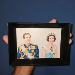 Vendora Κάδρο Βασιλιάς Κωνσταντίνος Β' και η Δανή Πριγκίπισσα Άννα Μαρία στοκ γάμο τους το 1964 Αναμνηστικό πλαστικό Κάδρο Σπάνιο King And Princess Kostantinos Anna Maria Royal Wedding Βασιλιάς Ελλάδος -vendora shop 95980be96b909a2fcf83133c2ee907f9d36f5d68 xl