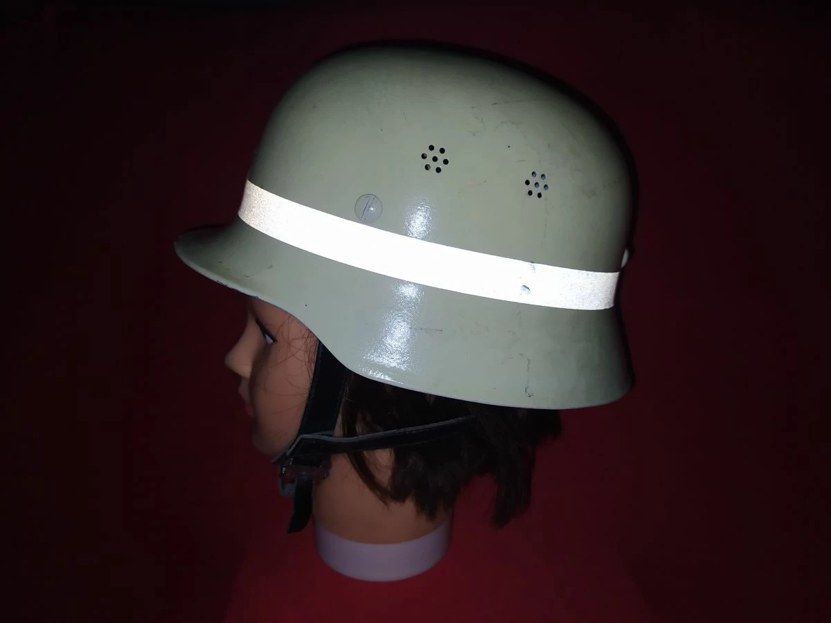 Vendora 2 ΓΕΡΜΑΝΙΚΑ ΚΡΑΝΗ ΠΥΡΟΣΒΕΣΤΙΚΗΣ ΣΤΡΑΤΙΩΤΙΚΟΥ ΤΥΠΟΥ 1940 ΤΟ ΕΝΑ ΜΕ ΑΛΛΑΓΜΕΝΟ ΚΑΙΝΟΥΡΙΟ ΕΣΩΤΕΡΙΚΟ ΚΑΙ ΜΕ ΤΟ ΓΝΗΣΙΟ ΑΝΑΚΛΑΣΤΙΚΟ ΧΡΩΜΑ ΠΟΥ ΦΩΣΦΟΡΙΖΕΙ ΣΤΟ ΣΚΟΤΑΔΙ. ΙΔΑΝΙΚΟ ΚΑΙ ΓΙΑ ΜΟΤΟΣΥΚΛΕΤΙΣΤΕΣ ΤΣΟΠΕΡ. 13 Vendora 2 ΓΕΡΜΑΝΙΚΑ ΚΡΑΝΗ ΠΥΡΟΣΒΕΣΤΙΚΗΣ ΣΤΡΑΤΙΩΤΙΚΟΥ ΤΥΠΟΥ 1940 ΤΟ ΕΝΑ ΜΕ ΑΛΛΑΓΜΕΝΟ ΚΑΙΝΟΥΡΙΟ ΕΣΩΤΕΡΙΚΟ ΚΑΙ ΜΕ ΤΟ ΓΝΗΣΙΟ ΑΝΑΚΛΑΣΤΙΚΟ ΧΡΩΜΑ ΠΟΥ ΦΩΣΦΟΡΙΖΕΙ ΣΤΟ ΣΚΟΤΑΔΙ. ΙΔΑΝΙΚΟ ΚΑΙ ΓΙΑ ΜΟΤΟΣΥΚΛΕΤΙΣΤΕΣ ΤΣΟΠΕΡ. - Image 11