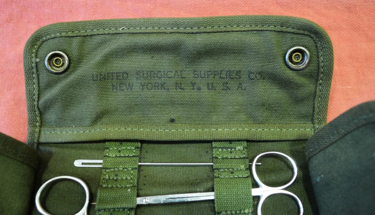 Vendora Αμερικάνικη υγειονομική συλλογή εκστρατείας του Β΄ΠΠ αμεταχείριστη (200 ευρώ) 5 Vendora Αμερικάνικη υγειονομική συλλογή εκστρατείας του Β΄ΠΠ αμεταχείριστη (200 ευρώ) - Image 3