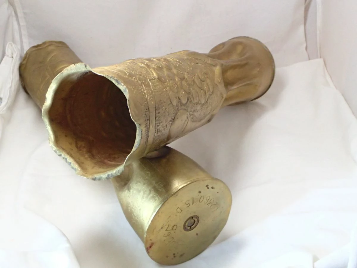 Vendora 2 Κάλυκες διαμορφωμένοι σε Ανθοδοχεία, Ύψος 34 και Διάμετρος 8,8, Μαζί και τα 2 Αντικείμενα. 4 Vendora 2 Κάλυκες διαμορφωμένοι σε Ανθοδοχεία, Ύψος 34 και Διάμετρος 8,8, Μαζί και τα 2 Αντικείμενα. - Image 2