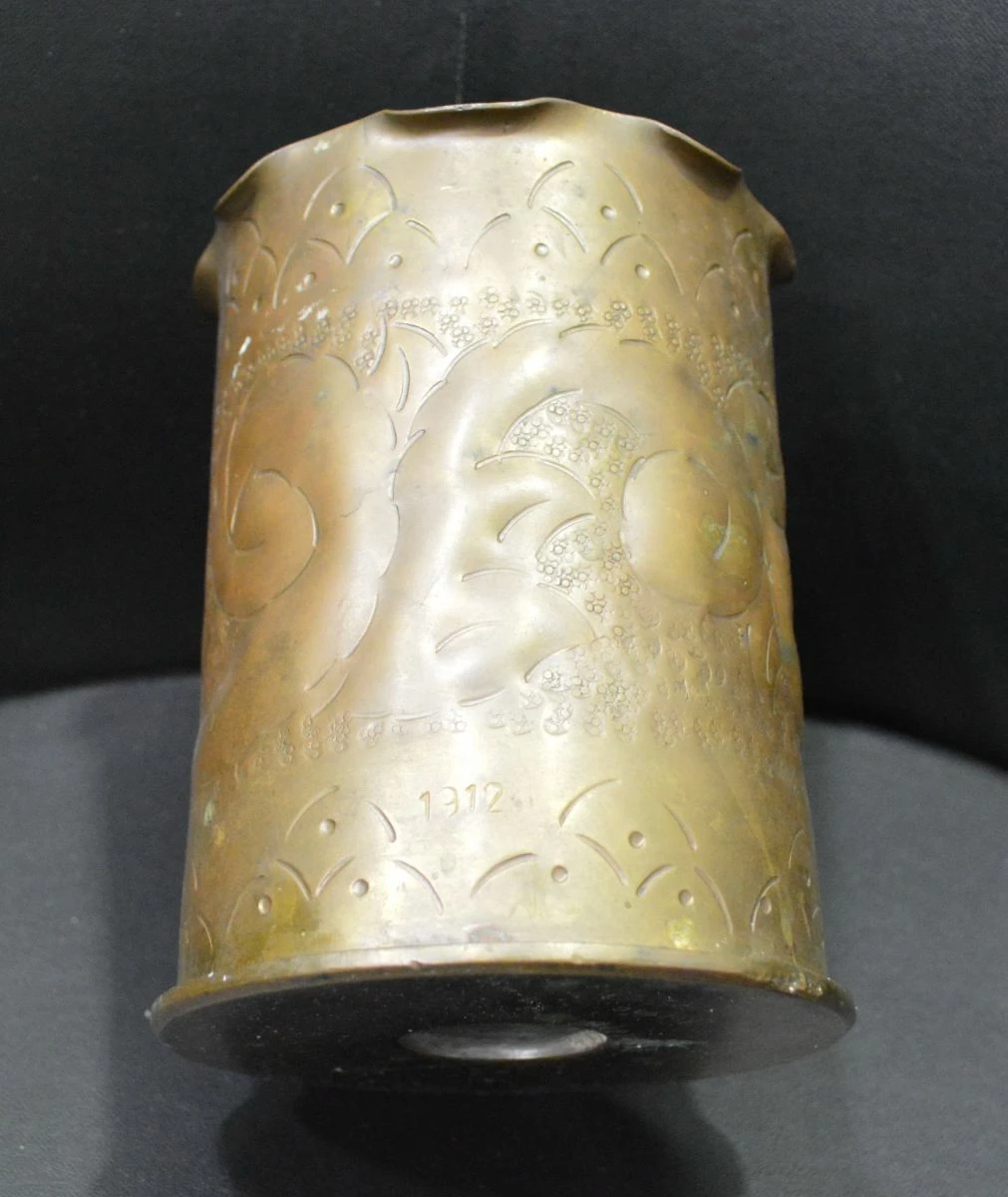 Vendora ΣΥΛΛΕΚΤΙΚΟΣ Σκαλιστός κάλυκας του 1912 ύψους 20cm . 5 Vendora ΣΥΛΛΕΚΤΙΚΟΣ Σκαλιστός κάλυκας του 1912 ύψους 20cm . - Image 3