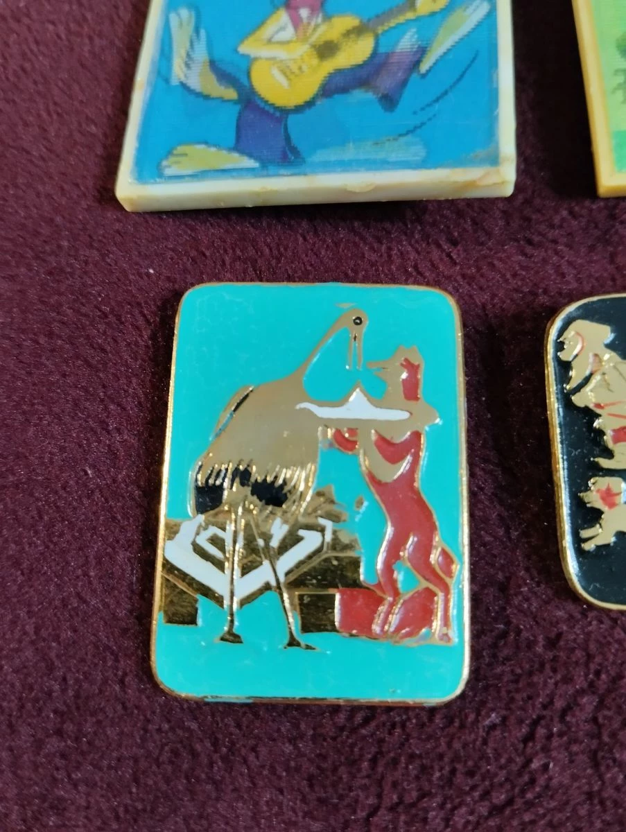 Vendora (2o πακέτο) Καρφίτσακια κονκάρδες Pins παραμύθια ΣΟΒΙΕΤΙΚΗ ΕΝΩΣΗ ΡΩΣΙΑ Vintage 70-80's 5 Vendora (2o πακέτο) Καρφίτσακια κονκάρδες Pins παραμύθια ΣΟΒΙΕΤΙΚΗ ΕΝΩΣΗ ΡΩΣΙΑ Vintage 70-80's - Image 3