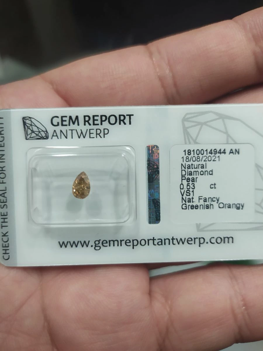 Vendora πωλειτε απο συλλεκτη πολυτιμων ορυκτων λιθων μοναδικο σπανιότατο αστραφτερο διαμάντι 0,53 Ct σε σχημα Pear Vs1 Clarity χρωματος Fancy Greenish Orange 8 Vendora πωλειτε απο συλλεκτη πολυτιμων ορυκτων λιθων μοναδικο σπανιότατο αστραφτερο διαμάντι 0,53 Ct σε σχημα Pear Vs1 Clarity χρωματος Fancy Greenish Orange - Image 6