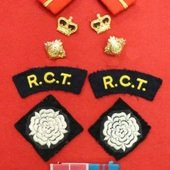 Vendora Βαθμός, διακριτικά & διεμβολές μεταλλίων Βρετανού Ταξίαρχου της 55ης Μεραρχίας του Β΄ΠΠ (100 ευρώ)