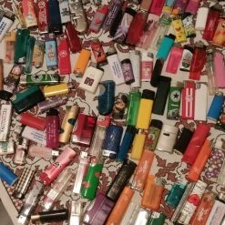 Vendora Συλλογή 484 αναπτήρες. Και ξεχωριστά. 20 Vendora Συλλογή 484 αναπτήρες. Και ξεχωριστά. -vendora shop b83131fd725a6c48a5b632b05c8360b019b06010 xl