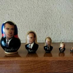 Vendora Μαντριοσκα -πολιτικοι