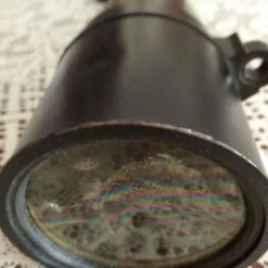 Vendora ΤΗΛΕΣΚΟΠΙΚΗ ΔΙΟΠΤΡΑ ΤΟΥ ΓΕΡΜΑΝΙΚΟΥ ΠΥΡΟΒΟΛΙΚΟΥ ΑΠΟ ΤΟ Β΄ΠΑΓΚΟΣΜΙΟ ΠΟΛΕΜΟ .ΑΡΙΣΤΗ ΛΕΙΤΟΥΡΓΙΚΟΤΗΤΑ. -vendora shop bf0db3e63e5bb01e818ea04cc82933029aa2fd61 xl