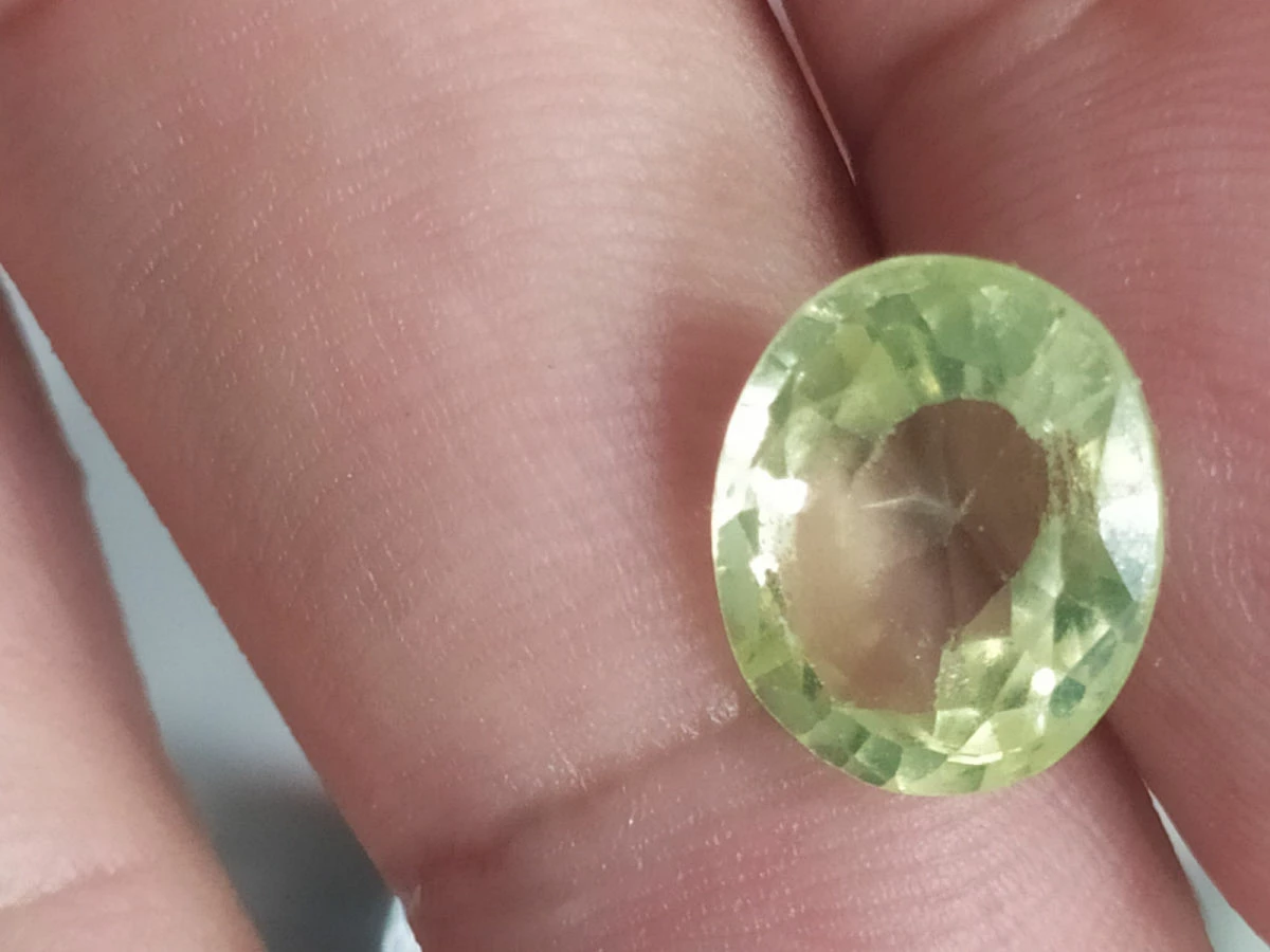 Vendora πωλείτε από συλλέκτη ορυκτών πολύτιμων λίθων μοναδικης κοπής οβάλ περιόδους καταπληκτικού κιτρινοπράσινο η χρωματος 7,05 Ct 8 Vendora πωλείτε από συλλέκτη ορυκτών πολύτιμων λίθων μοναδικης κοπής οβάλ περιόδους καταπληκτικού κιτρινοπράσινο η χρωματος 7,05 Ct - Image 6