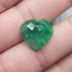 Vendora πωλειτε απο συλλεκτη ορυκτων πολυτιμων λιθων μοναδικο σμαραγδι σε σχημα καρδιας 19,3 Ct -vendora shop c40293c224cc1646d49091cd672b02aaa5951e3a xl
