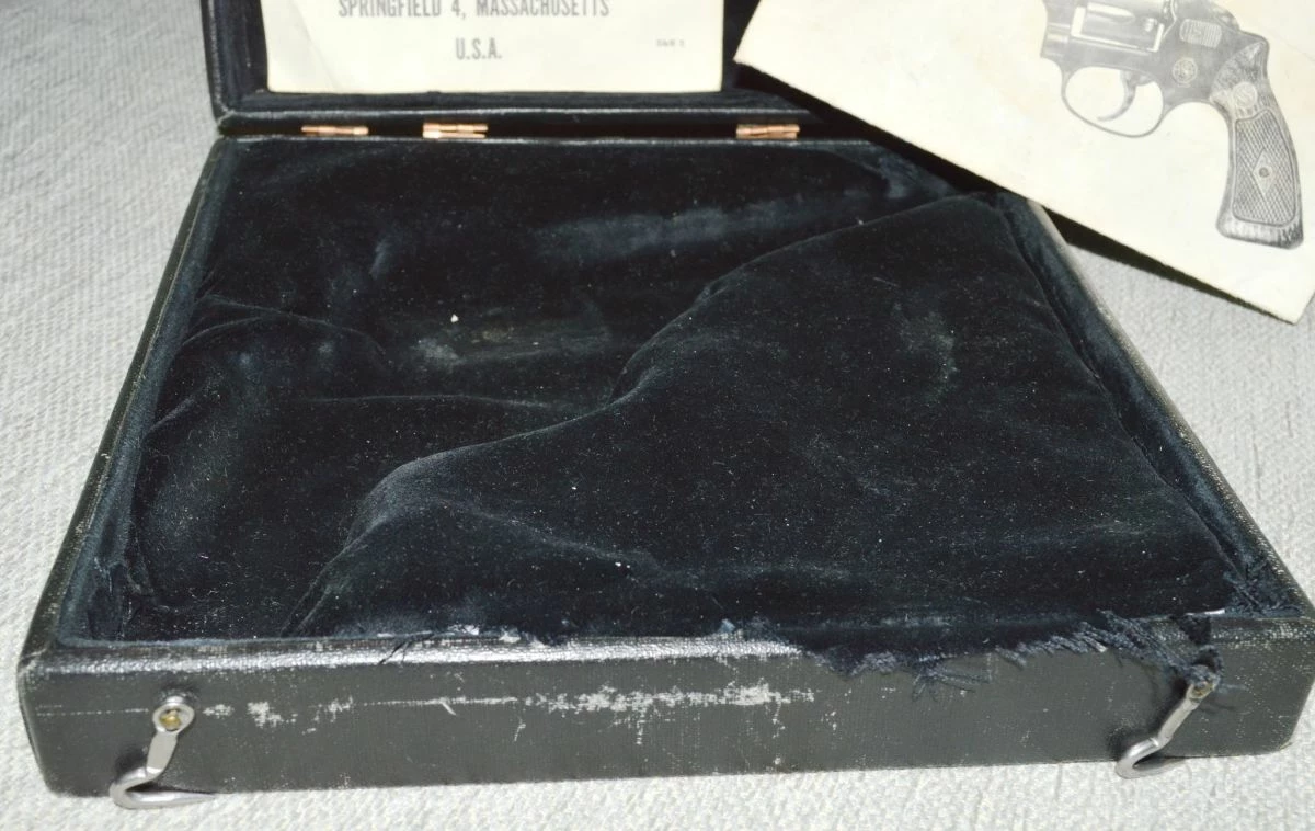 Vendora ΣΥΛΛΕΚΤΙΚΗ ξύλινη θήκη περιστρόφου 0.38 USA με εσωτερική βελούδινη επένδυση (80 ευρώ) 7 Vendora ΣΥΛΛΕΚΤΙΚΗ ξύλινη θήκη περιστρόφου 0.38 USA με εσωτερική βελούδινη επένδυση (80 ευρώ) - Image 5