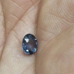 Vendora πωλειτε απο συλλεκτη ορυκτων πολυτιμων λιθων, μοναδικο σπανιο BURMA SPINEL ,0,95 CT VS καθαροτητας.