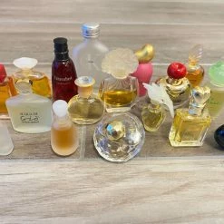 Vendora 17 Vintage Miniatures