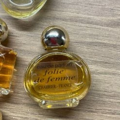 Vendora μινιατούρες αρώματα αυθεντικά . συλλεκτικά . μόνο το ενα χρησιμοποιημένο . -vendora shop e74e64211e979e7b19d8fcd83e4e4b7a75a0233e xl