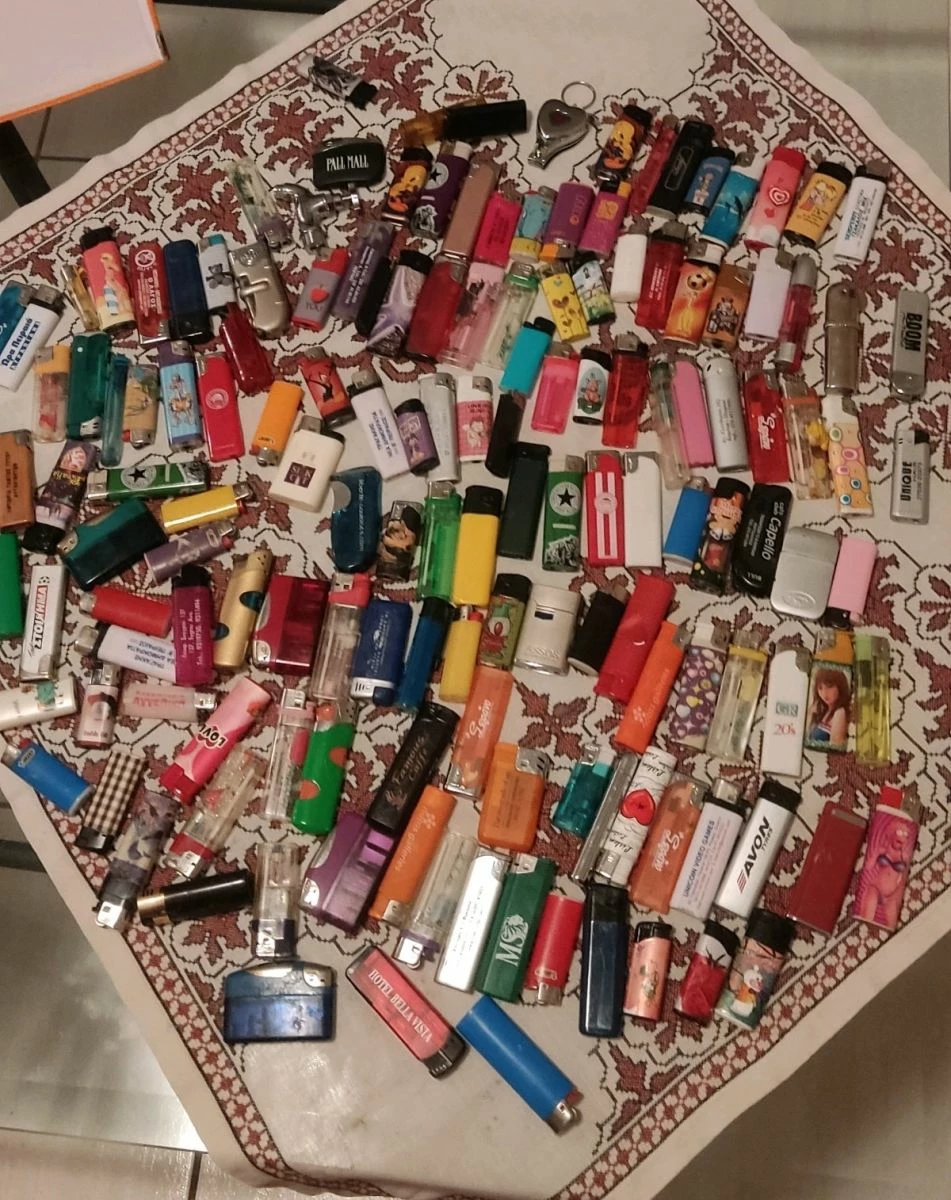 Vendora Συλλογή 484 αναπτήρες. Και ξεχωριστά. 3 Vendora Συλλογή 484 αναπτήρες. Και ξεχωριστά.