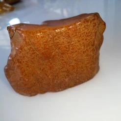 Vendora ΝΕΑ ΠΑΡΑΛΑΒΉ. ΛΙΘΟΣ ΑΠΟ ΚΕΧΡΙΜΠΆΡΙ ΒΑΛΤΙΚΗΣ 43 ΓΡΑΜΜΑΡΊΩΝ, ΑΚΑΤΈΡΓΑΣΤΟΣ. UV TASTED. 30-50 EΚ. ΕΤΩΝ. -vendora shop f2a55b45c86cbaa55e64ff50a393d332a817df4c xl