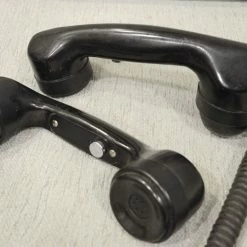 Vendora Δύο μικροτηλεφωνικές USA – TYPE H-203U ενδοεπικοινωνίας εντός πολεμικών πλοίων σε άριστη κατάσταση-λειτουργικές του Β΄ΠΠ (60 ευρώ). -vendora shop f3e5a0926f4d46275410dba0f64311b1588a09a6 xl