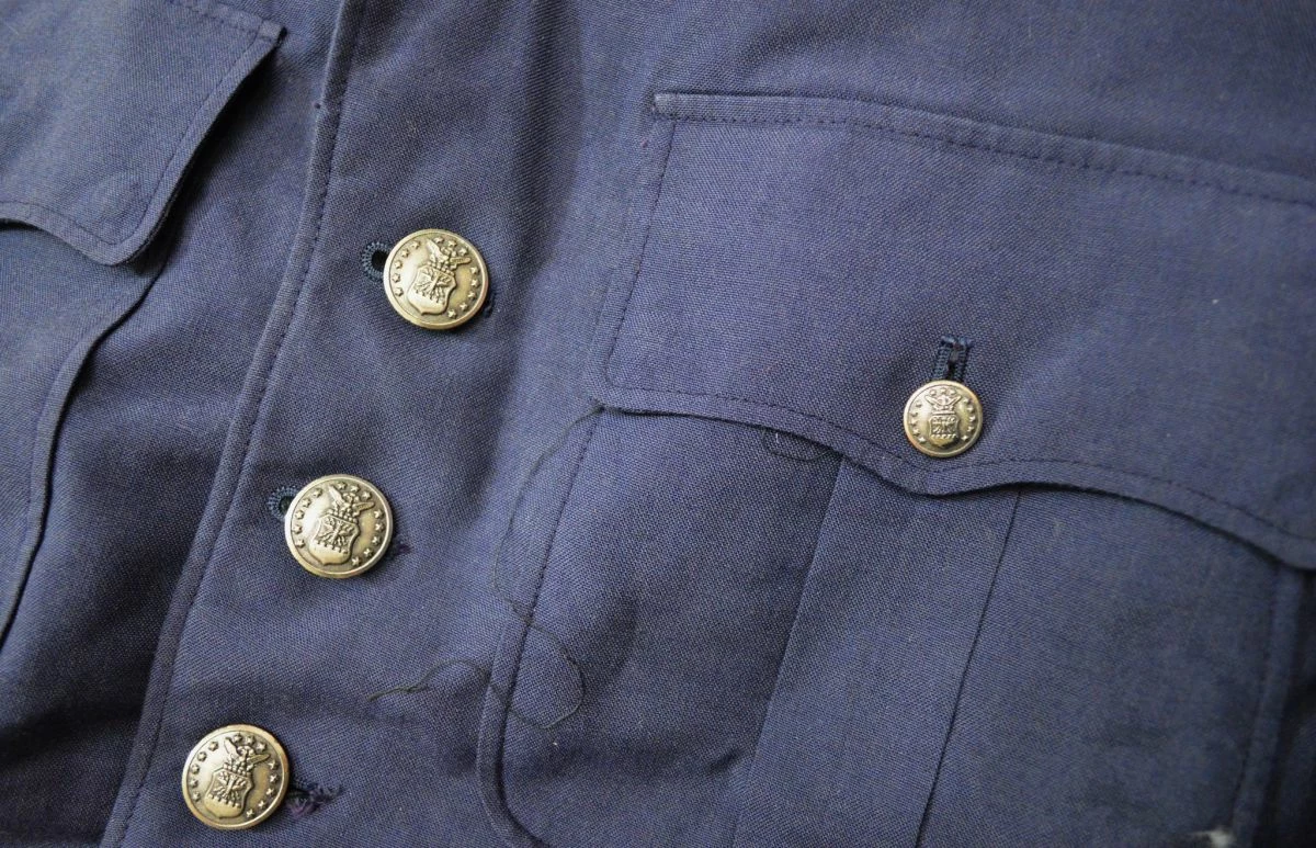 Vendora Συλλεκτικό θερινό USA χιτώνιο της Πολεμικής Αεροπορίας του 1950 σε άριστη κατάσταση (μέγεθος L). 5 Vendora Συλλεκτικό θερινό USA χιτώνιο της Πολεμικής Αεροπορίας του 1950 σε άριστη κατάσταση (μέγεθος L). - Image 3