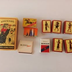 Vendora 10 κουτιά με σπιρτα Vintage με τις φιγούρες από το θέατρο Σκιών Καραγκιόζης συν άλλα της ίδιας εποχης