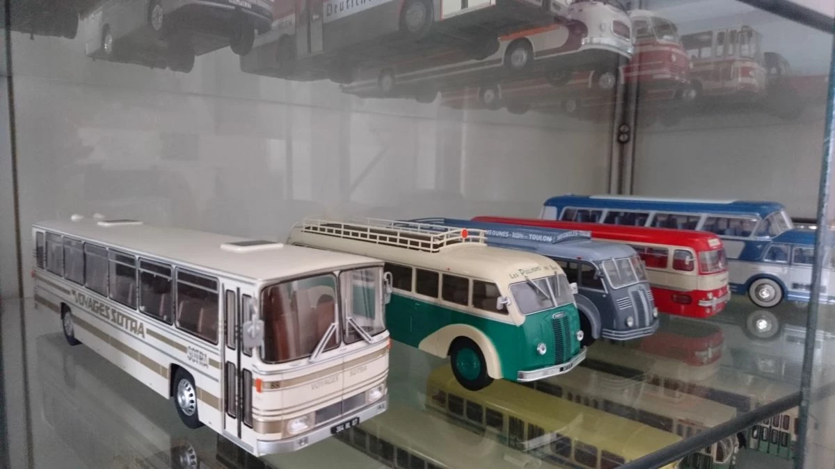 Vendora Λεωφορεία κλίμακας 1/43 8 Vendora Λεωφορεία κλίμακας 1/43 - Image 6