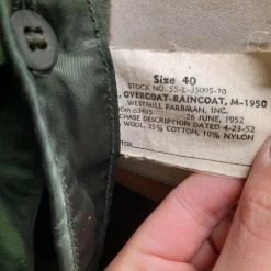 Vendora Αμερικανική καμπαρντίνα,του 1950,φορεμενη από Έλληνα αξιωματικό,με ελληνικά διακριτικά.Σε άριστη κατάσταση. -vendora shop fb01f079408bc0d95d10069701a6b435e1249c44 xl